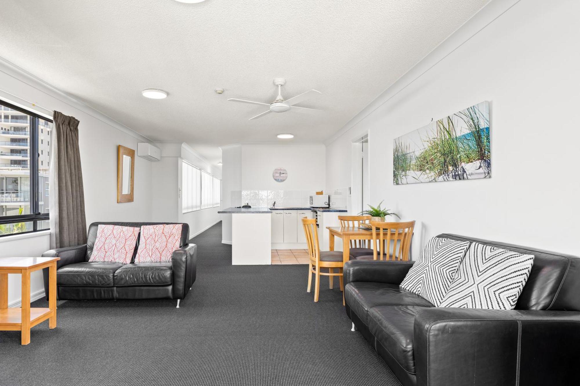 Belaire Place Motel Apartments Caloundra Exterior photo