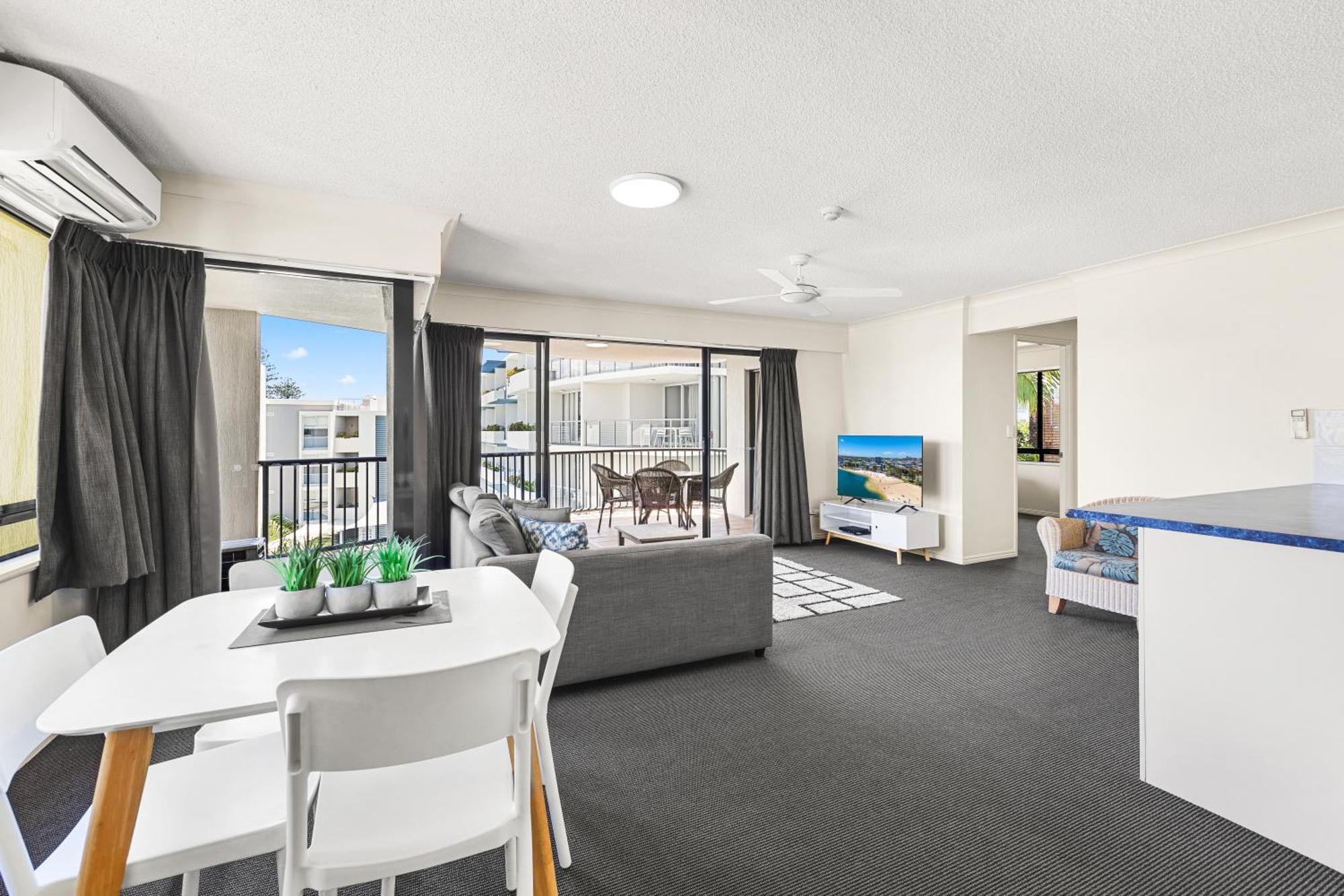 Belaire Place Motel Apartments Caloundra Exterior photo